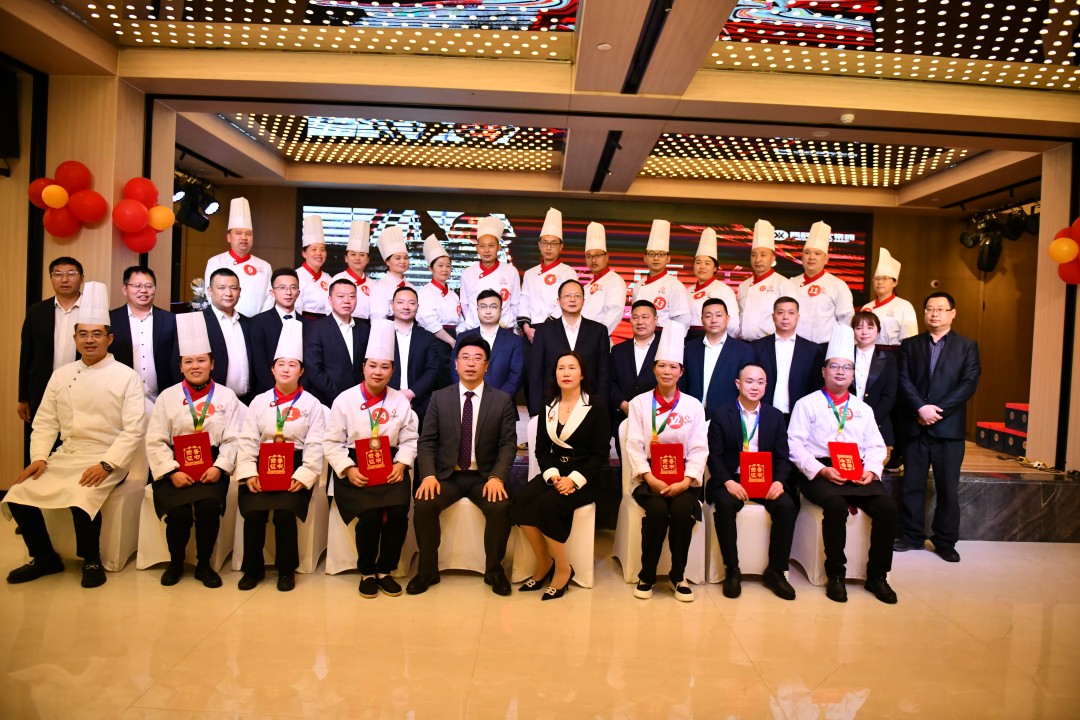 目的已定 势必告竣丨伟易博餐饮集团召开2023年一季度谋划事情剖析会